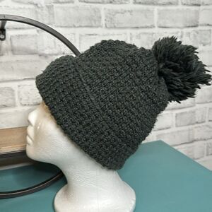 GAP Charcoal Gray Chunky Knit Winter Beanie, Pom Pom